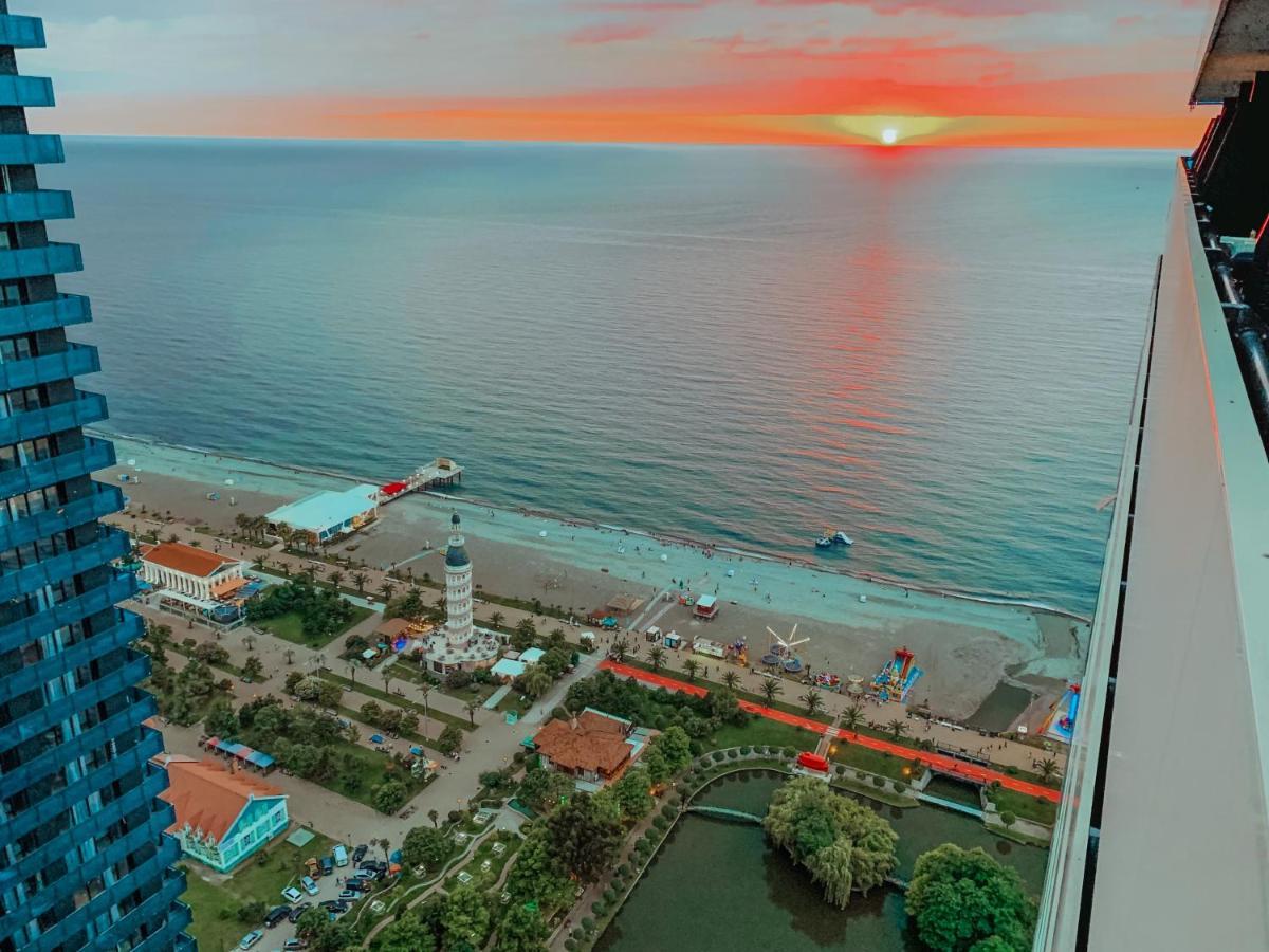 فندق Batumi Floor40 المظهر الخارجي الصورة