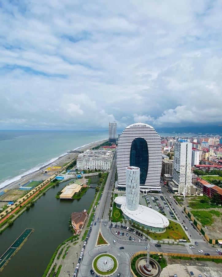 فندق Batumi Floor40 المظهر الخارجي الصورة