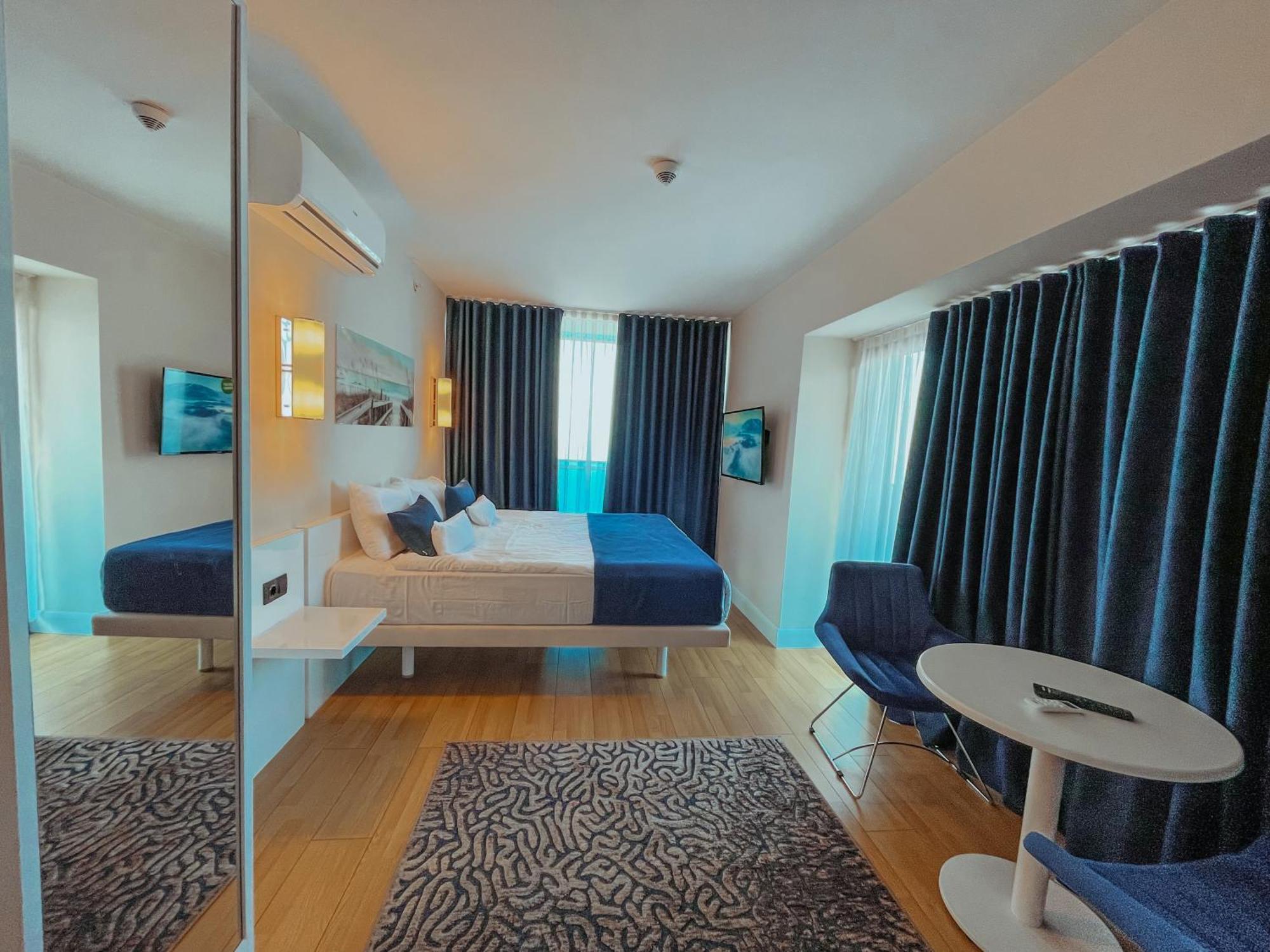 فندق Batumi Floor40 المظهر الخارجي الصورة