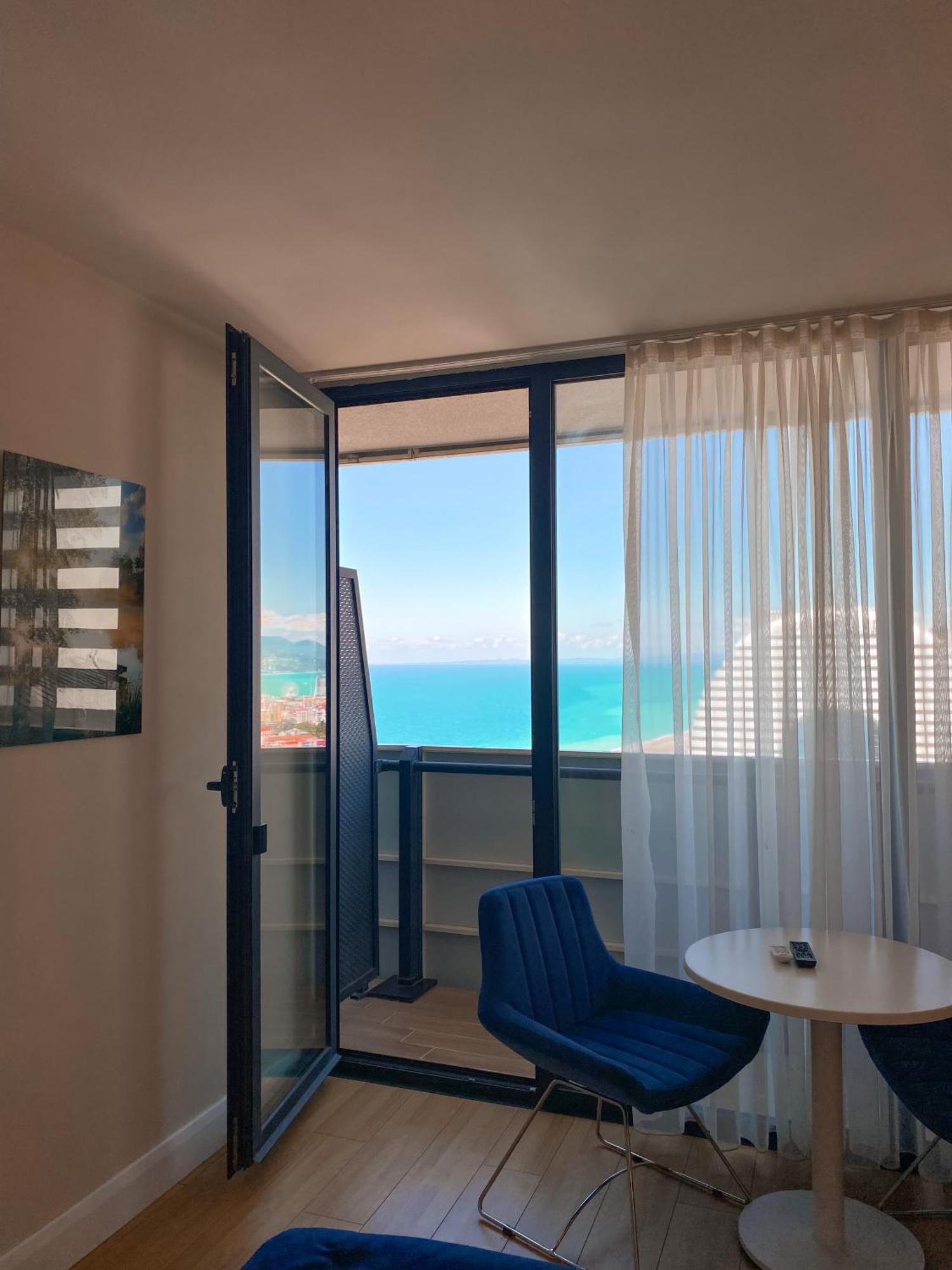 فندق Batumi Floor40 المظهر الخارجي الصورة